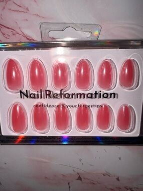 Nail Reformation Press-On Nails in Pink